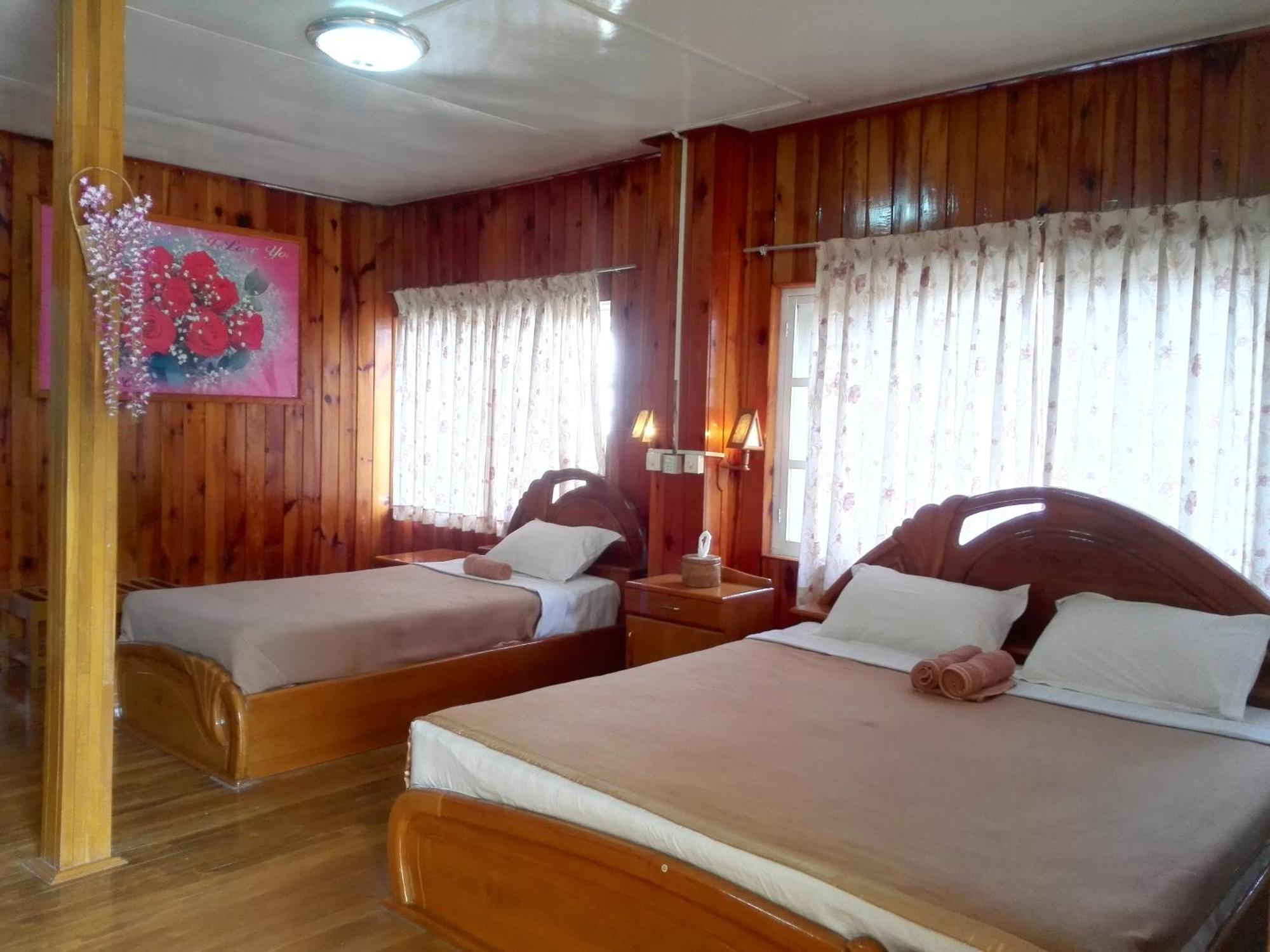 Bright Hotel Nyaung Shwe Extérieur photo