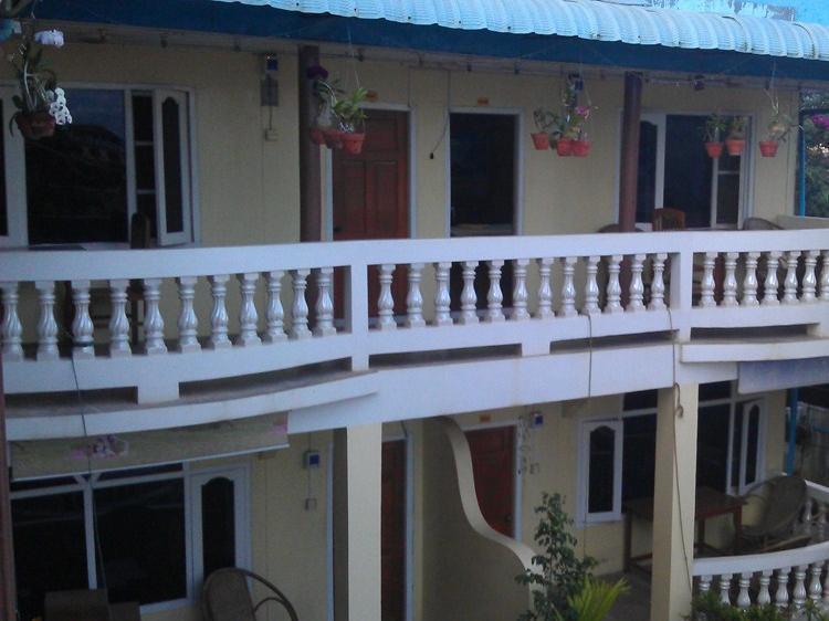 Bright Hotel Nyaung Shwe Extérieur photo
