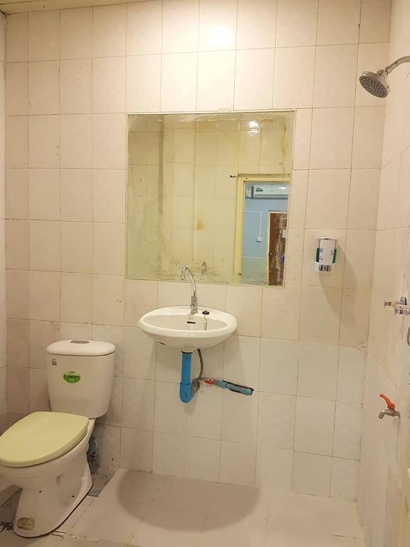 Bright Hotel Nyaung Shwe Extérieur photo
